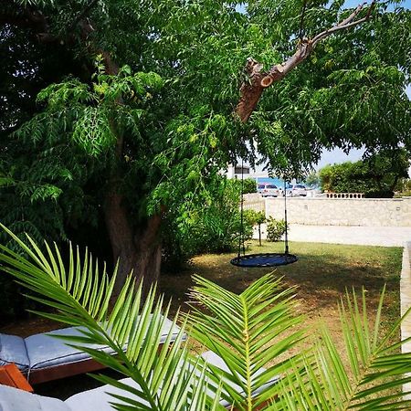 Holiday House Tara Villa Vir Exterior foto